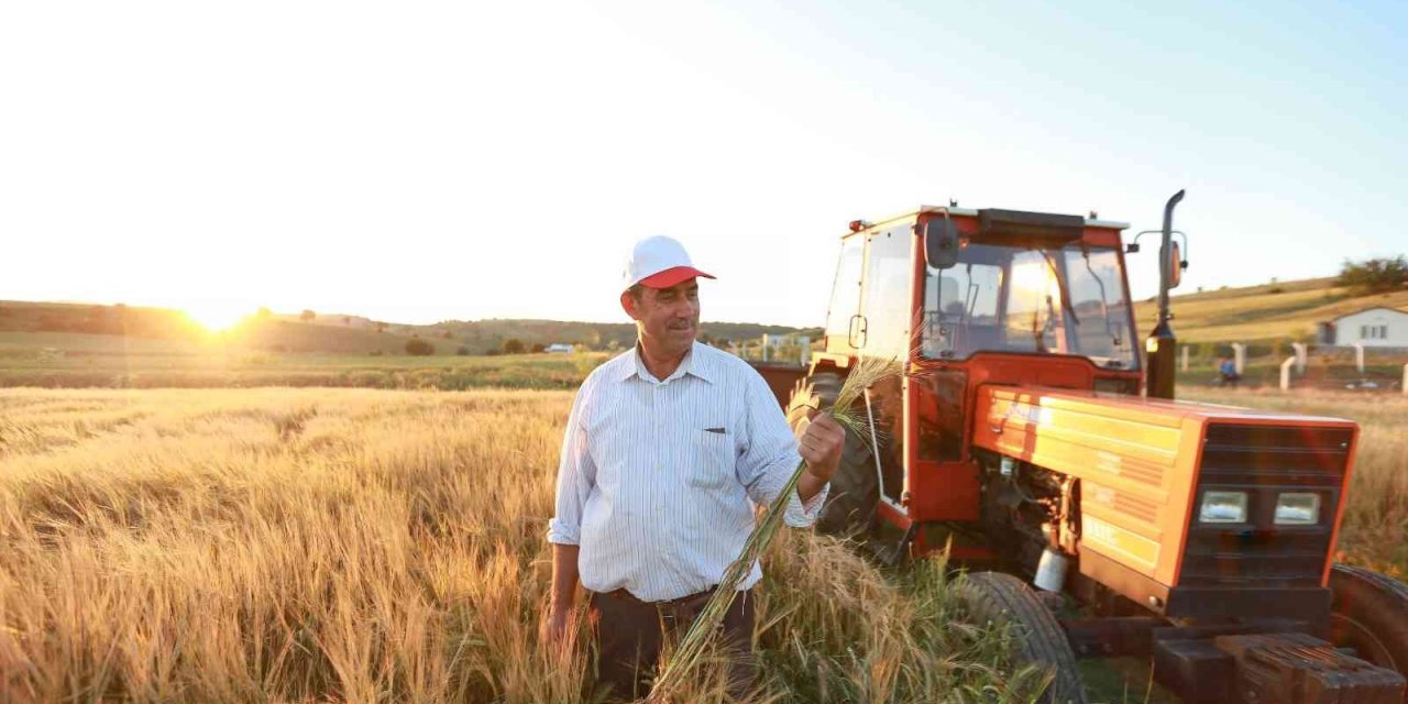 Çiftçiye, sıfır faizli kredi ile elektrik borcu faizlerinin yüzde 50’sini silme imkanı