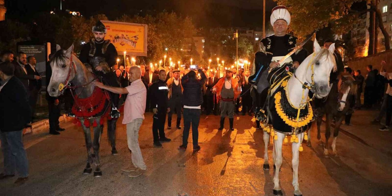 Şehzadeler’de coşkulu fetih yürüyüşü