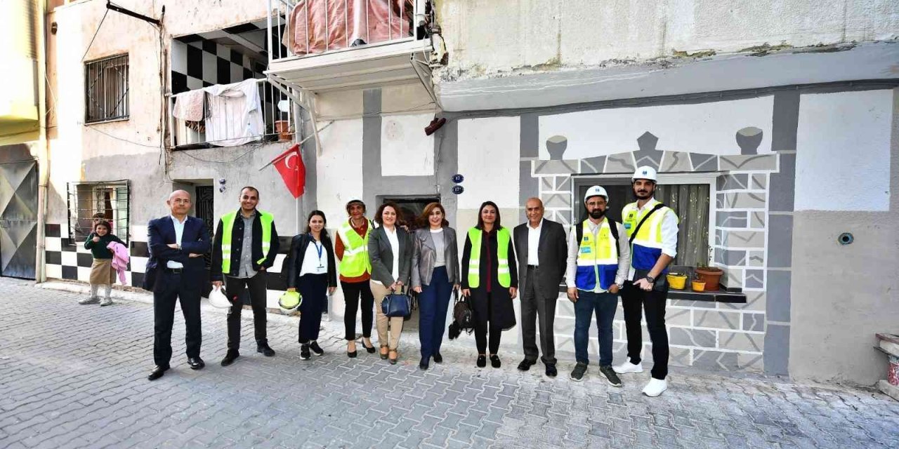 Depremin ikinci yılında Bornova’da 62 bin binaya inceleme