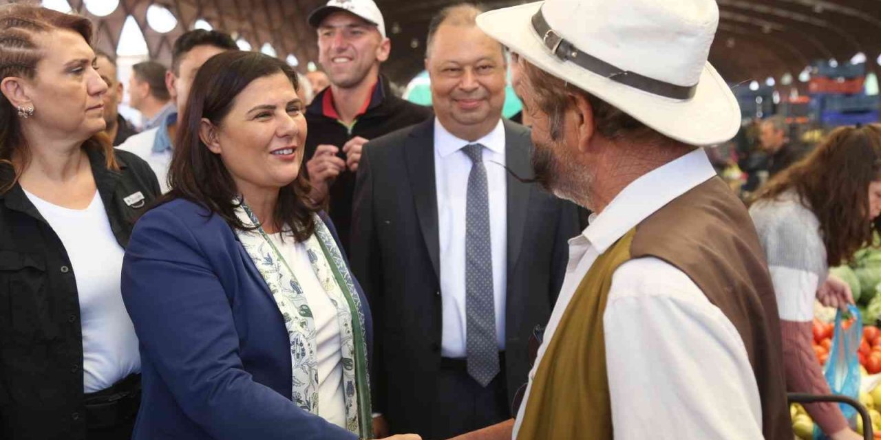 Başkan Çerçioğlu Çine pazarında vatandaşlarla buşuştu