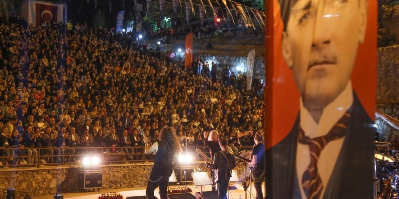 Aydın’da Cumhuriyet Bayramı coşkusu başladı