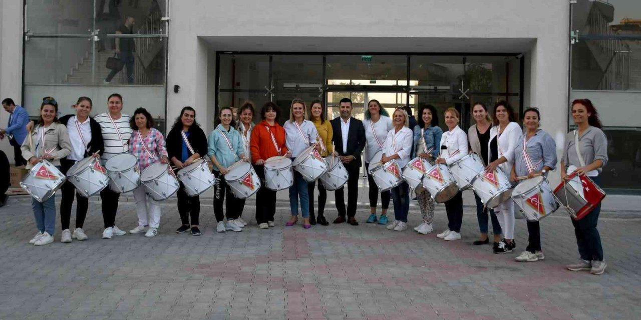 Yarım asırlık efsane bando geri döndü