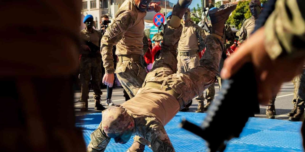 Manisa’da Cumhuriyet Bayramı kutlamaları