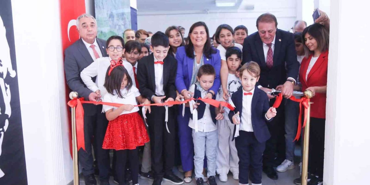 Başkan Çerçioğlu, 29 Ekim Sergisi’nin açılışını yaptı