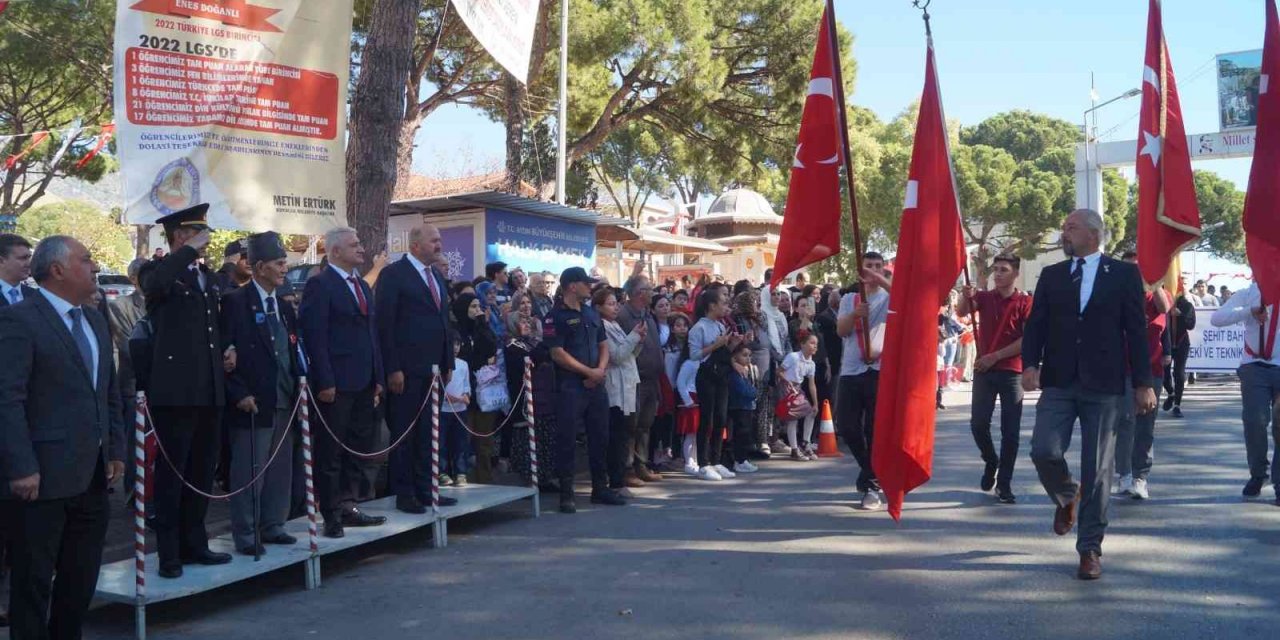 Kuyucak’ta 29 Ekim coşkuyla kutlandı