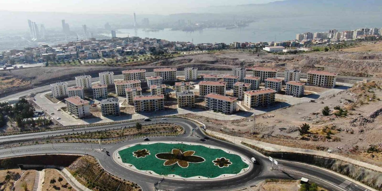 İzmir’de rezerv alandaki deprem konutlarının tamamı yıl sonuna kadar teslim edilecek