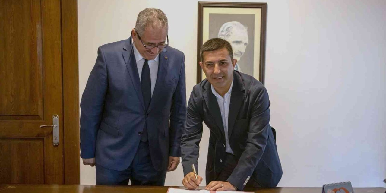 Kuşadasi Belediyesi ile İlçe Milli Eğitim Müdürlüğü arasında eğitim protokolü imzalandı