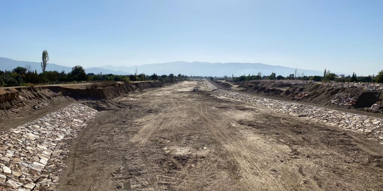 Mergen Çayı’nda çalışmalar devam ediyor