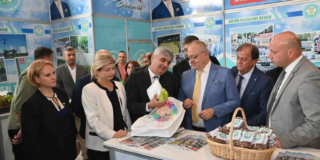 Manisa Büyükşehir Belediyesinin standına büyük ilgi
