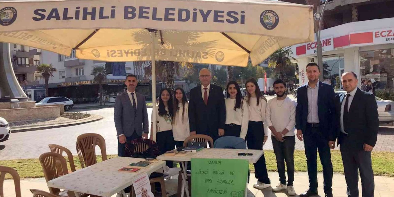 Salihli’de kitap toplama kampanyası