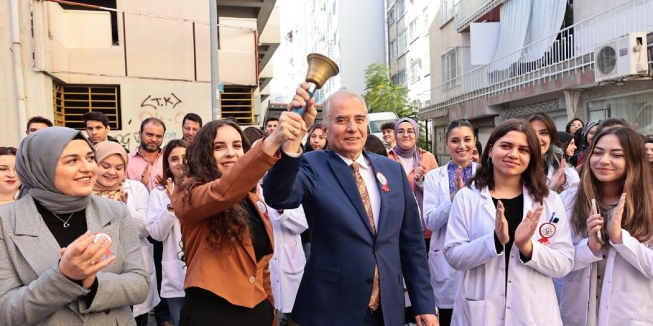 Üniversiteye hazırlıkta 15 yılda binlerce öğrenci eğitim projesinden faydalandı