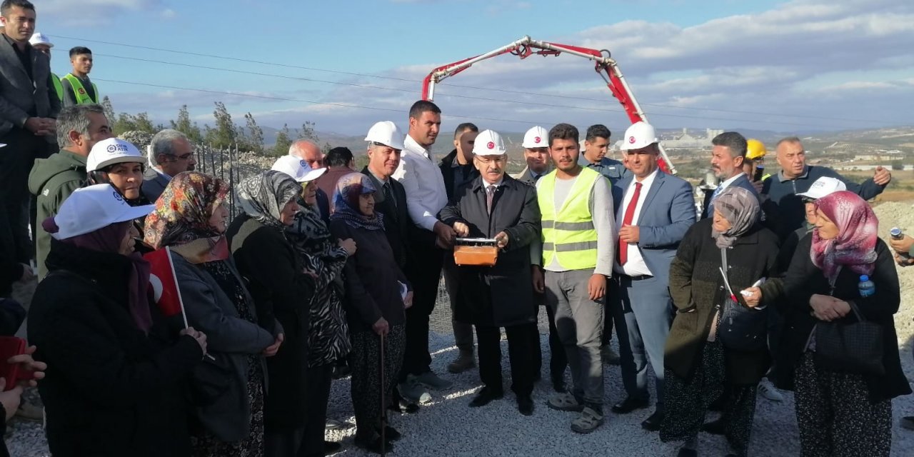 Maden sahasında kalan mahalle taşınıyor