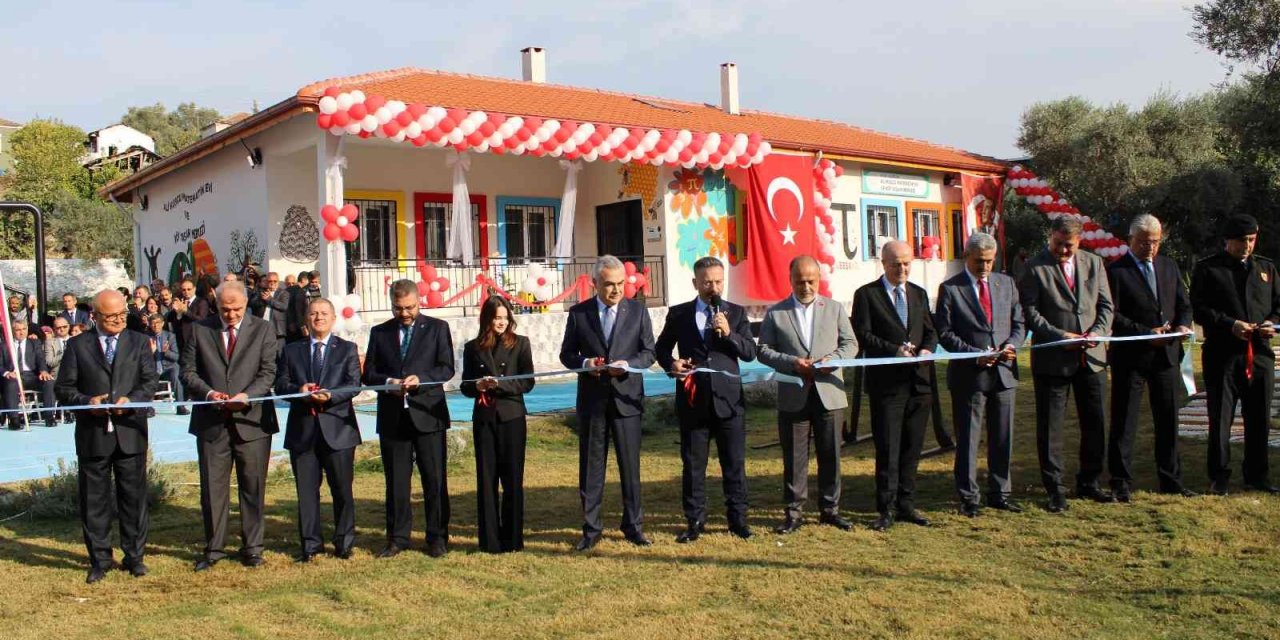 Köy okulları yeniden hayat buldu