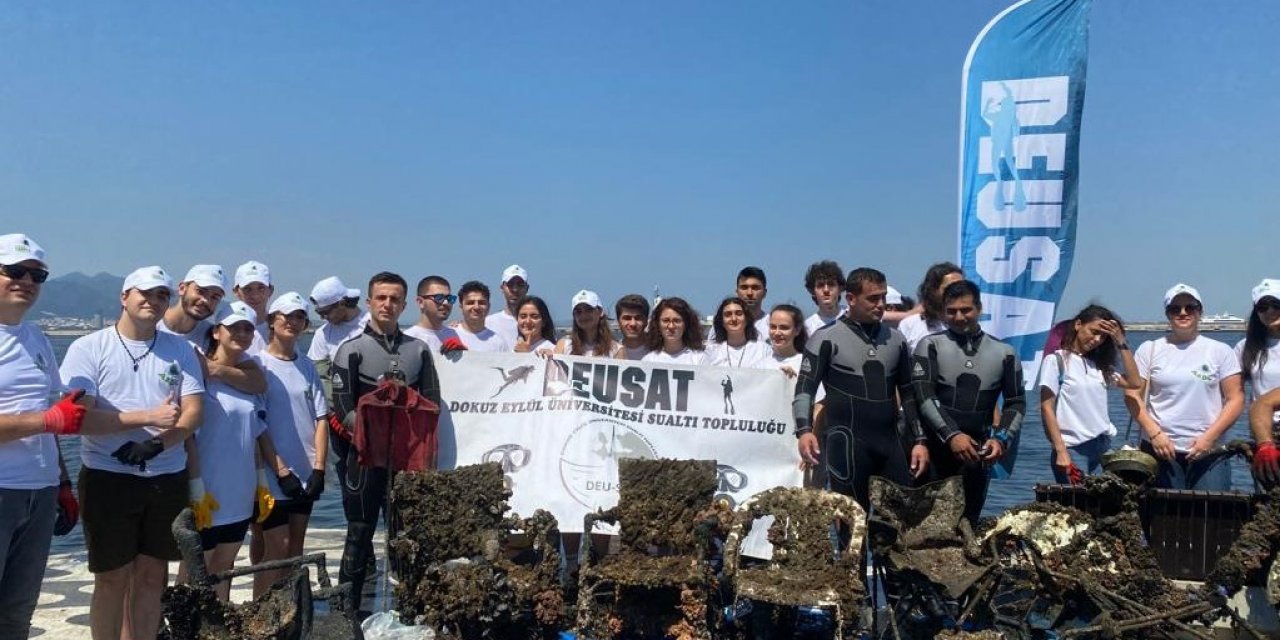 DEÜ Körfez’i temizliyor, atıkları dönüştürüyor