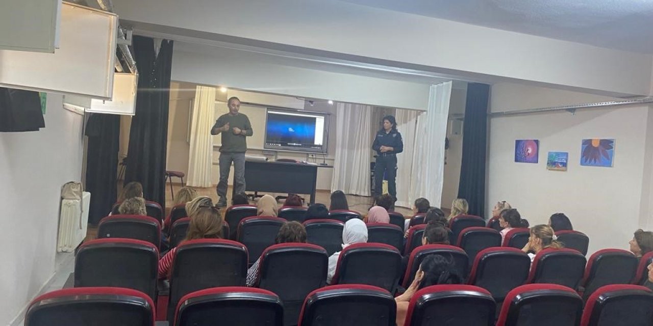 Didimli öğretmen ve veliler kadına şiddete karşı bilgilendirildi