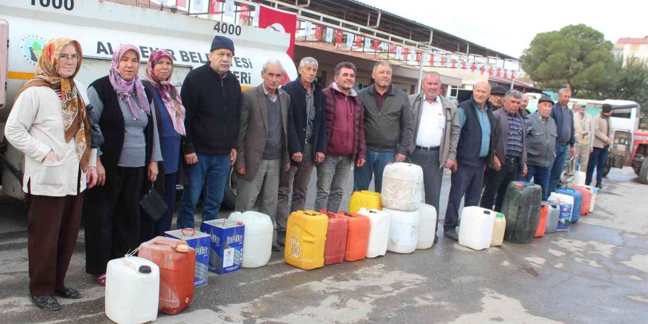 Belediyeden çiftçiye mazot ve direk desteği