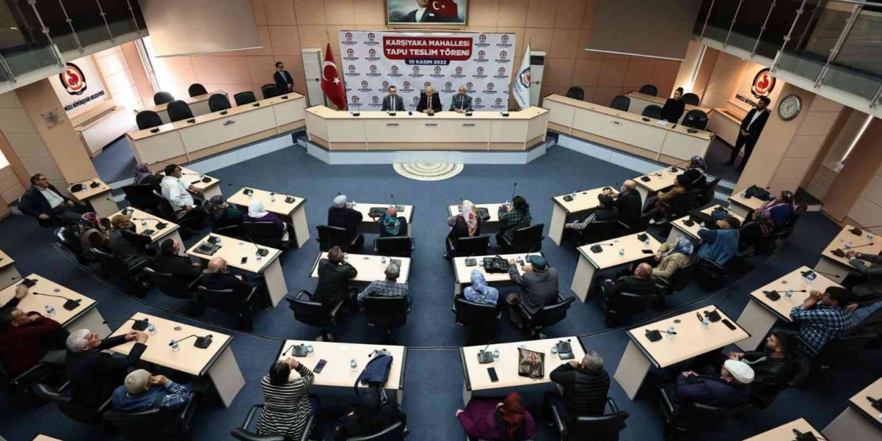 Vatandaşın tapu sevinci