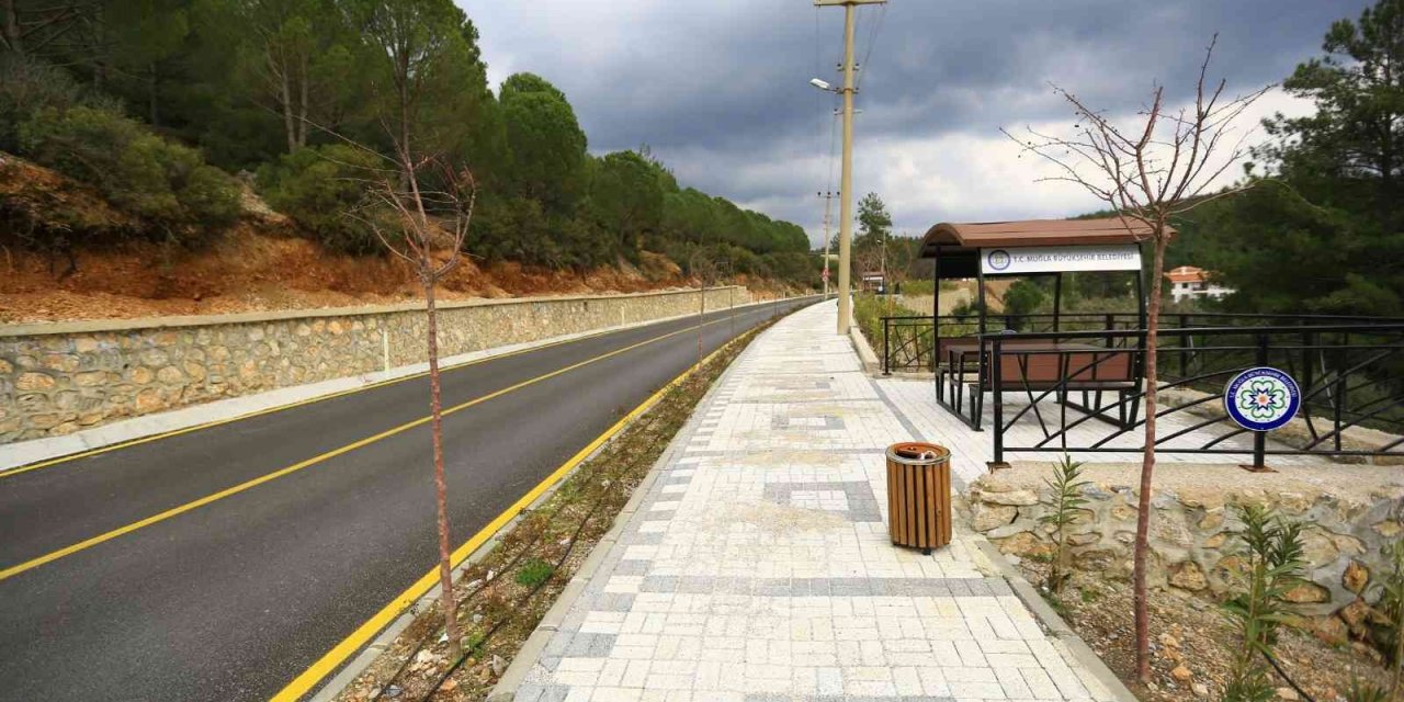 Muğla Büyükşehir Belediyesi 2022 yılında 135 km, bugüne kadar 3 bin km yol çalışması gerçekleştirildi