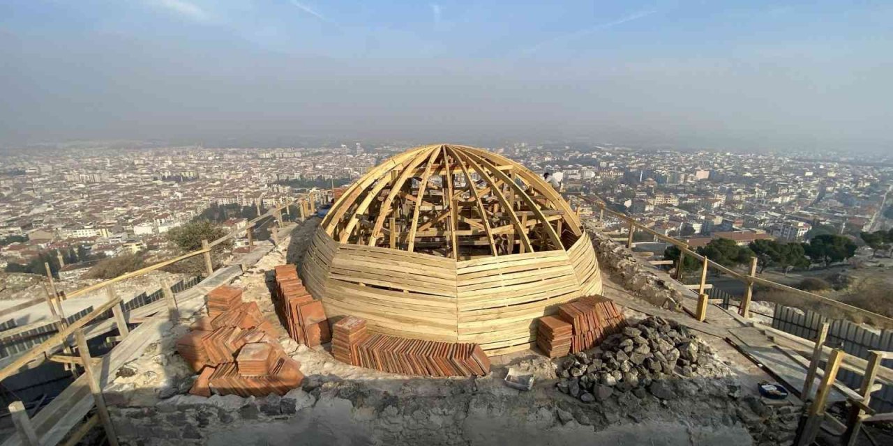 Fetih Mescidi restorasyonunda sıra kubbeye geldi