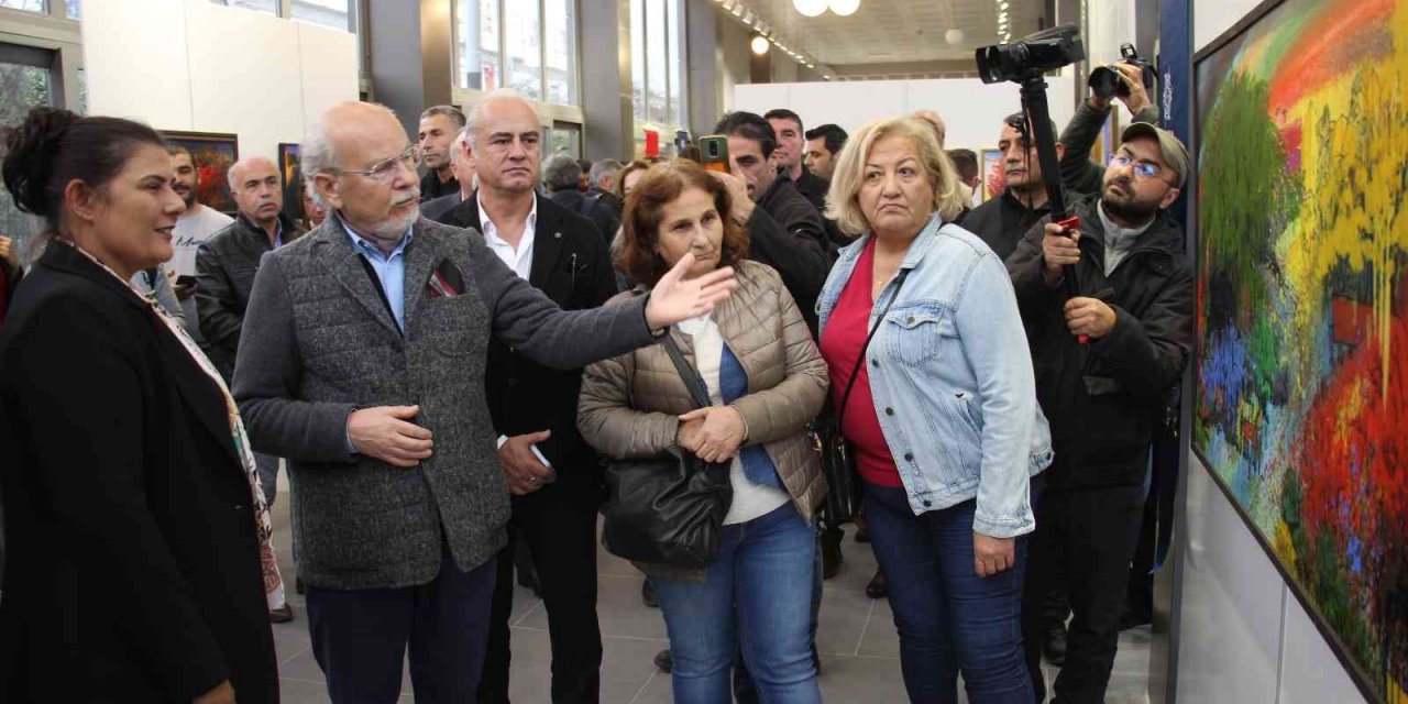 Ressam Kahraman’ın ’Güz’ adlı resim sergisi Aydın’da açıldı