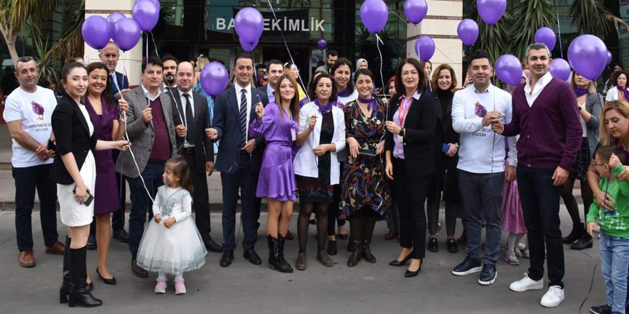 Aydın’da mor balonlar gökyüzüne bırakıldı