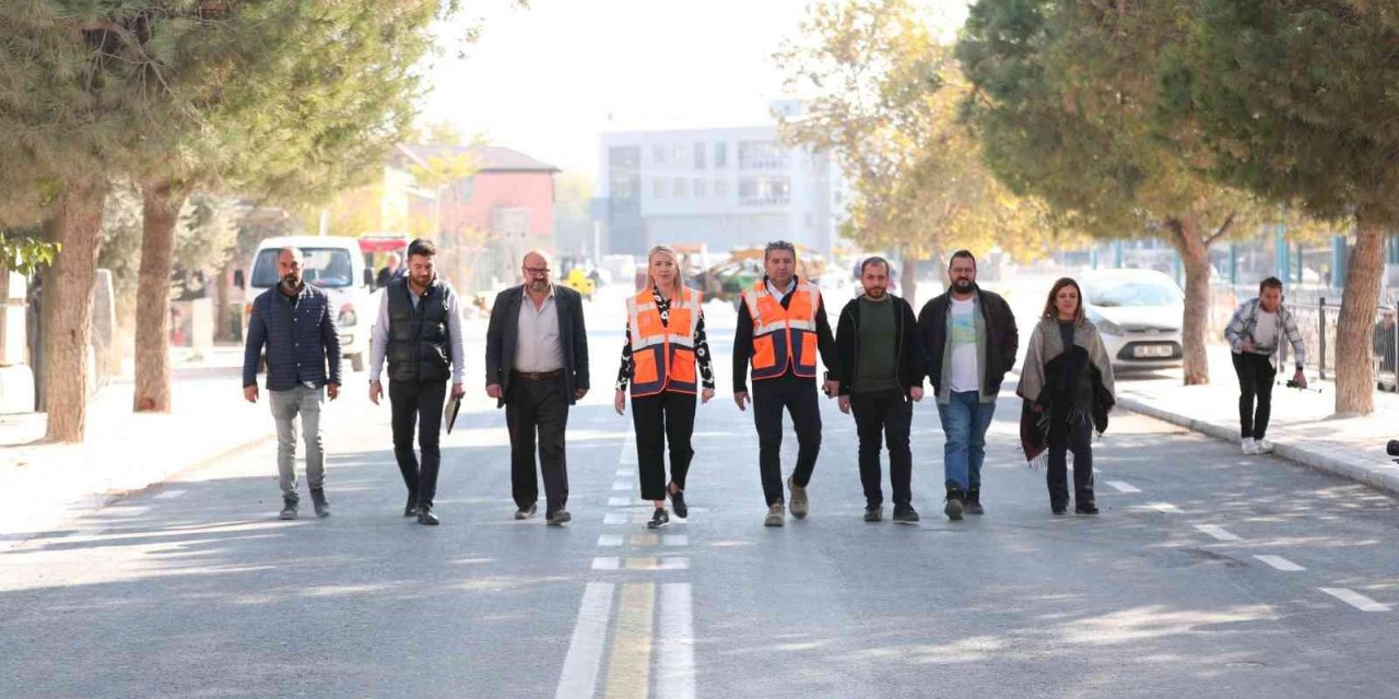 Merkezefendi’de yol ve kaldırımlar modern görünüme kavuşuyor