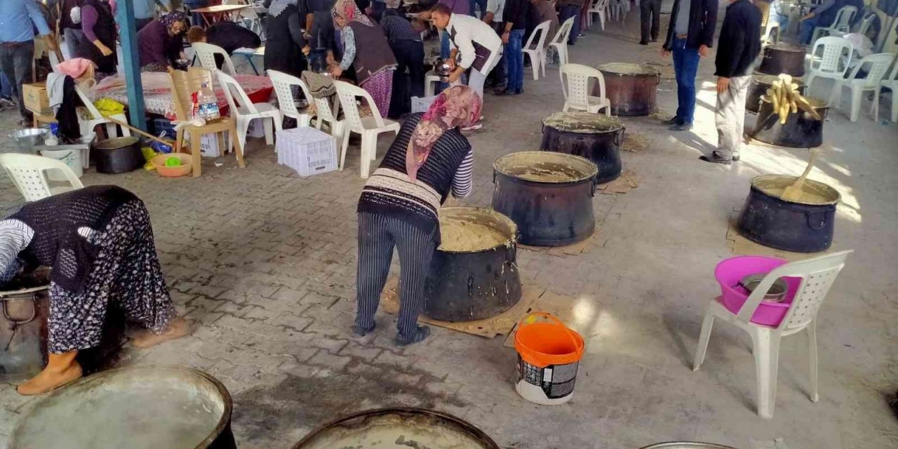 Buharkent’te asırlık keşkek hayrı ve yağmur duasına binlerce kişi katıldı