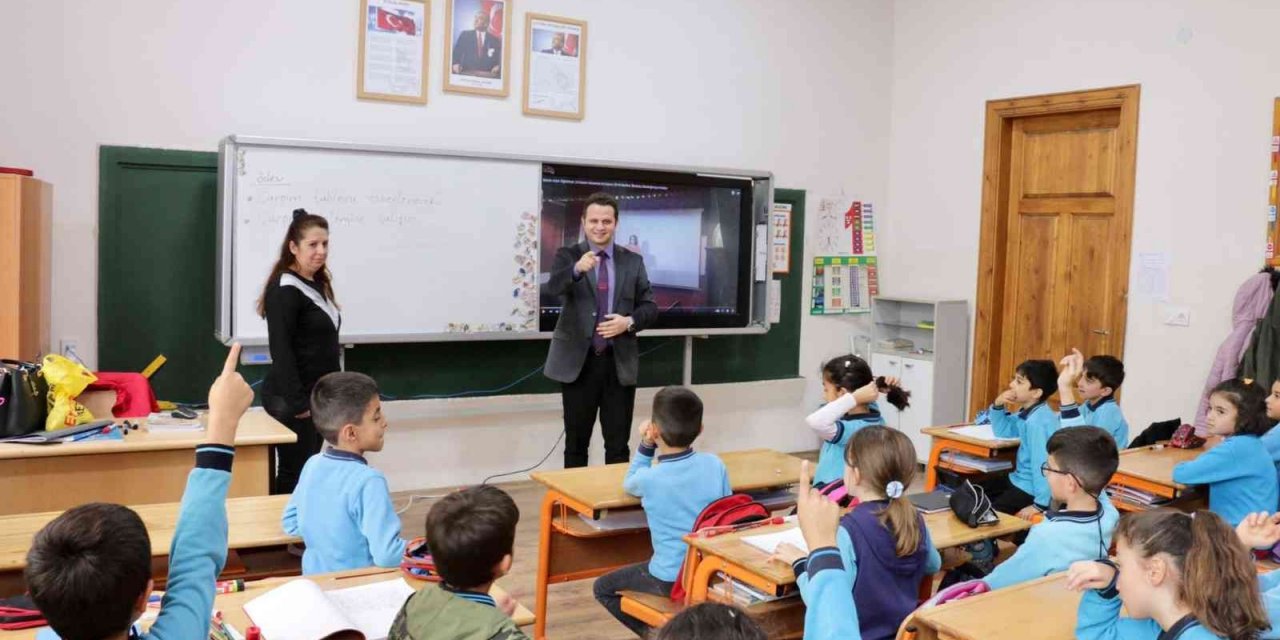 Ara tatil sona erdi, Muğla’da ilk ders zili çaldı