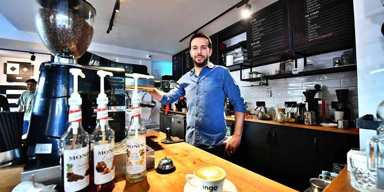İzmir’in gözde baristaları meslek fabrikasından çıkıyor