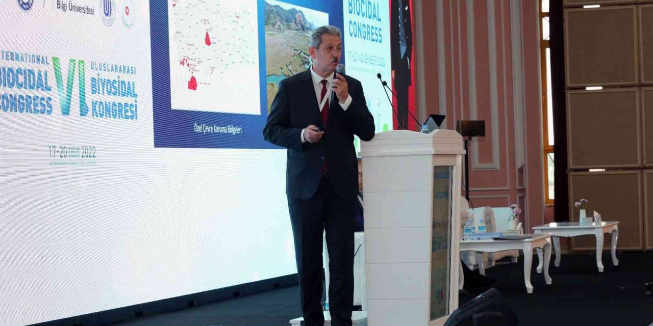 Büyükşehir Uluslararası Biyosidal Kongresi’ne katıldı