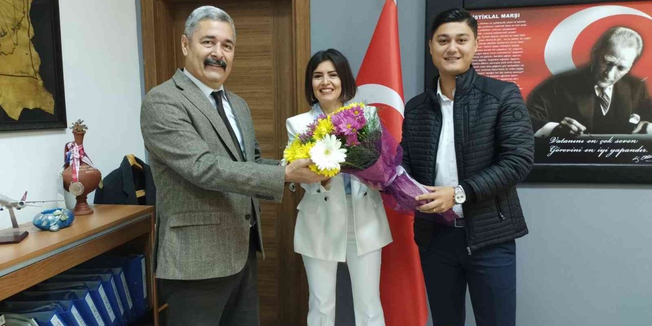 Aydınlı öğretmenlere ilginç hediye