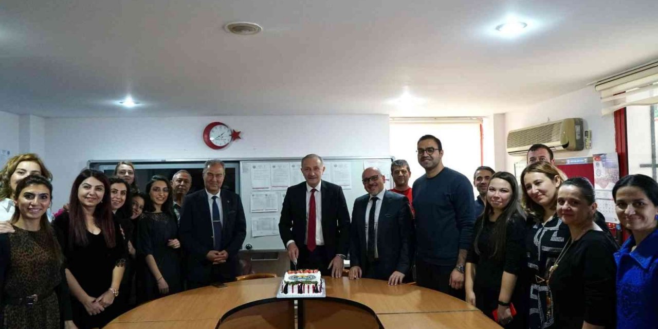 Başkan Atabay, öğretmenleri unutmadı