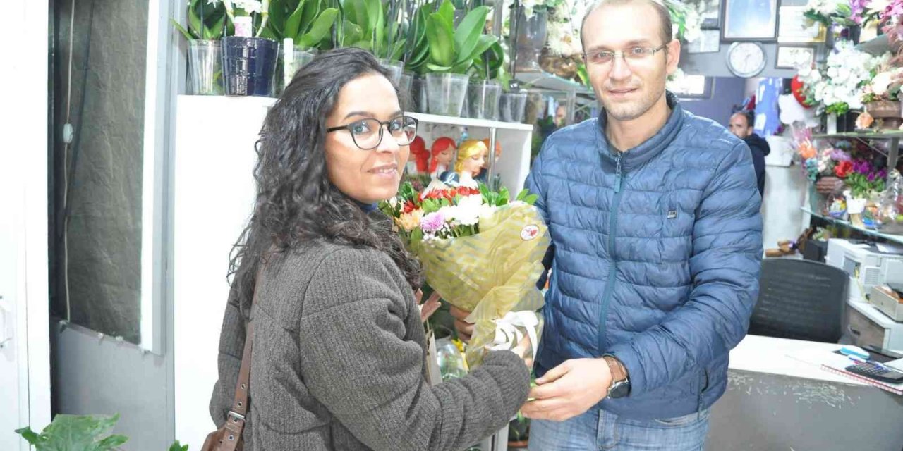 Öğretmenler Günü, çiçekçileri de mutlu etti