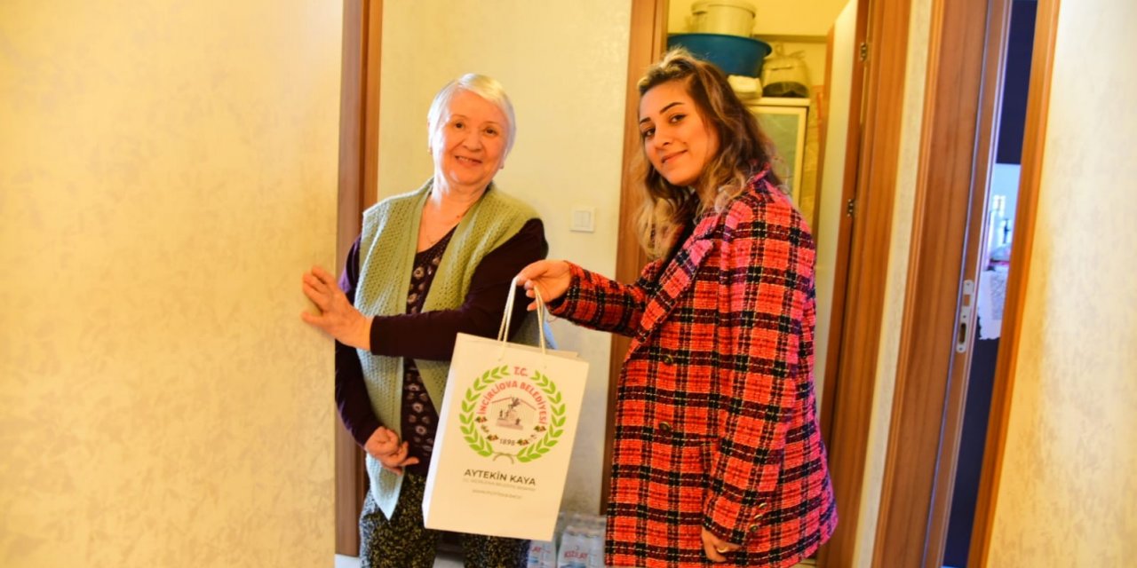 İncirliova Belediyesi ekipleri emekli öğretmenlere konuk oldu