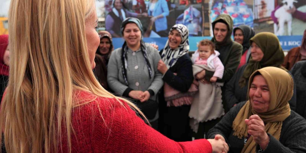 Kadın üreticilere küçükbaş hayvan ve yem desteği sağlandı