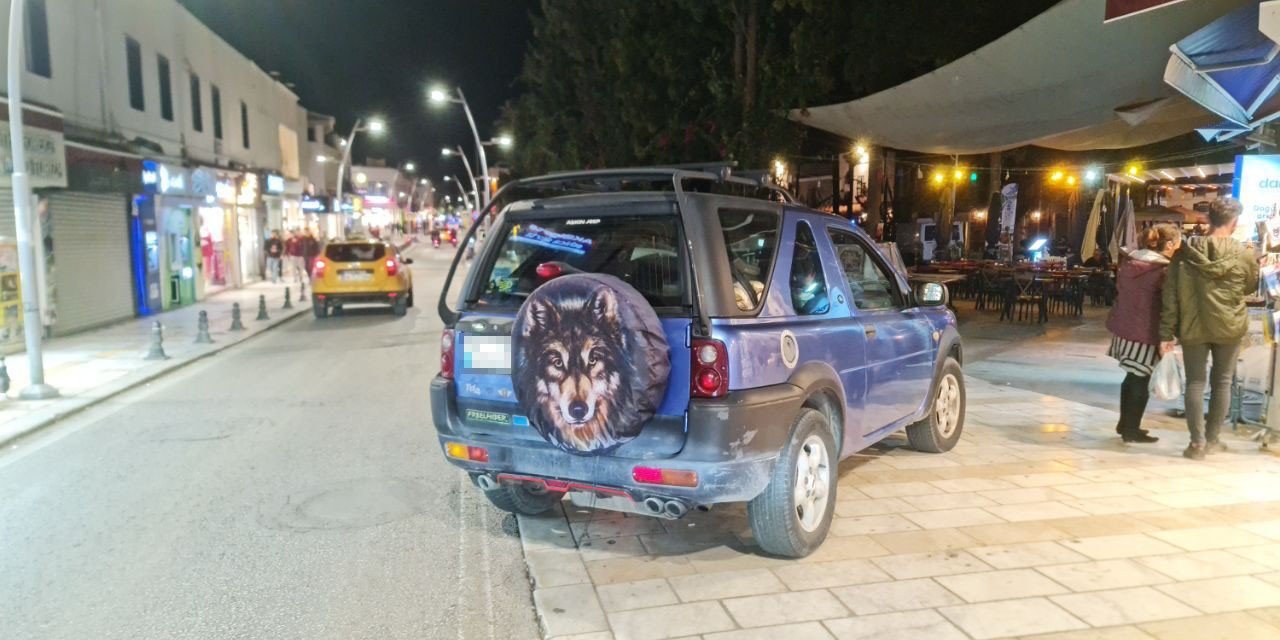 Zabıta ekiplerinden işgalci araçlara ceza