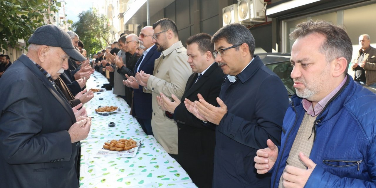 Başkan Öner dualarla anıldı