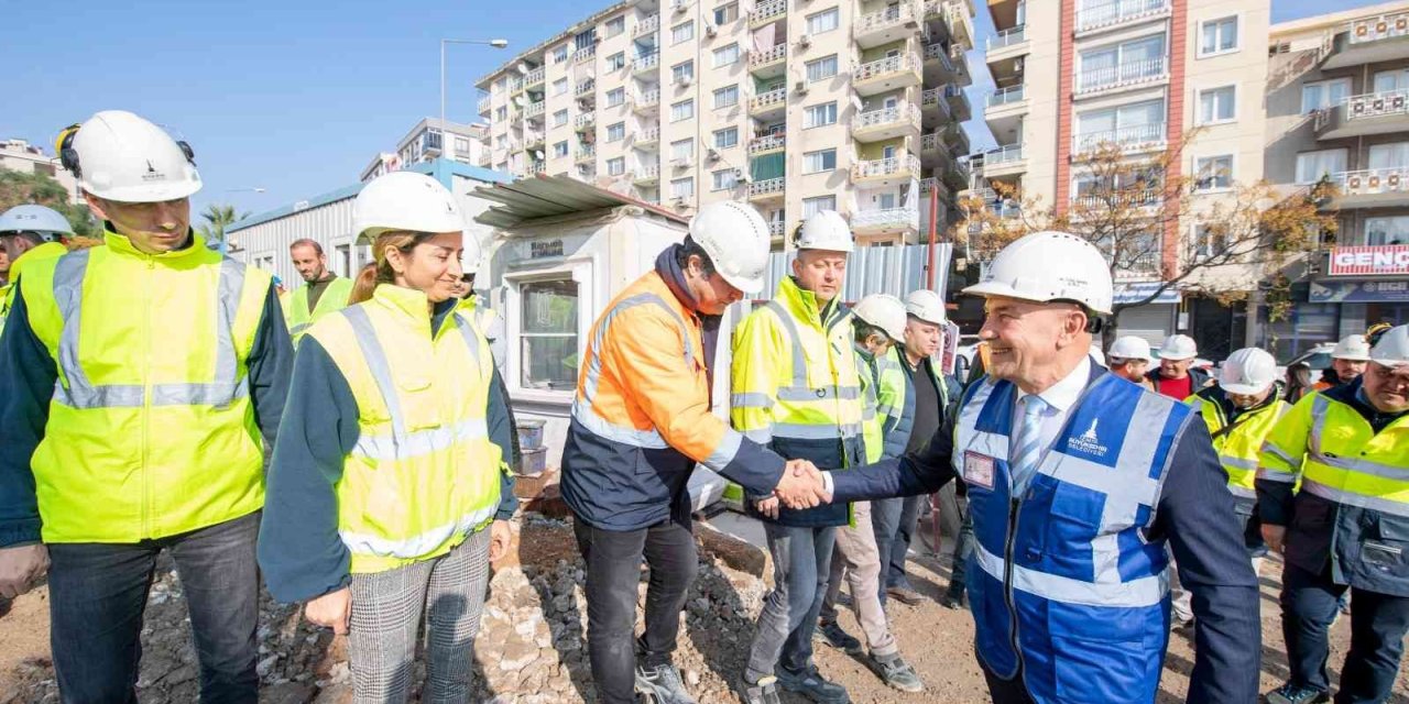 Buca Metrosunda ilk kazık çakıldı
