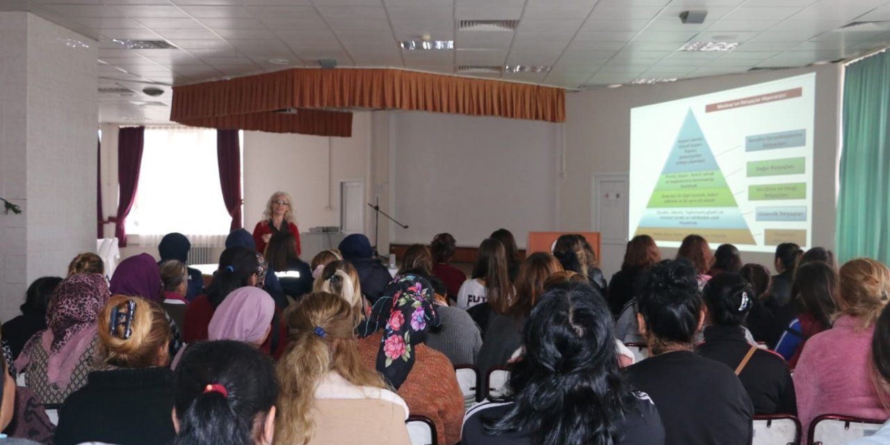 Kadın hükümlülere aile planlaması eğitimi verildi