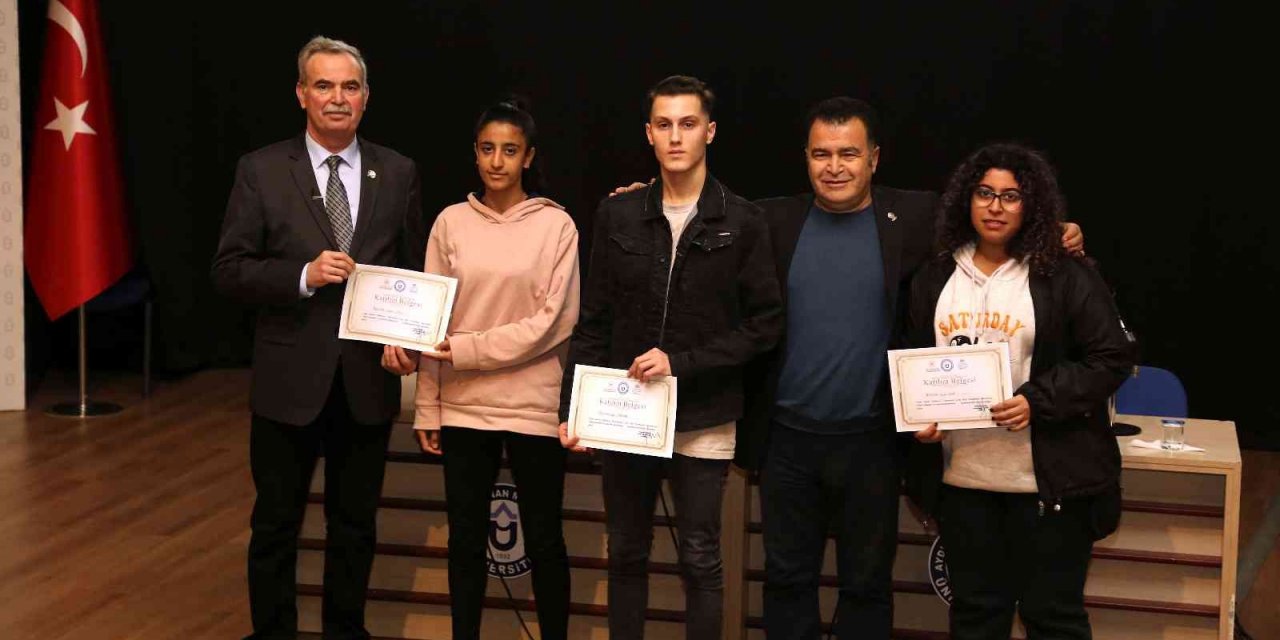 ADÜ’de ‘Takım Çalışması ve Liderlik’ eğitimi verildi