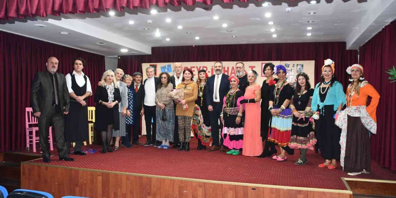 “Sehr-i Hayat Kafe’si” Söke’de beğeni ile izlendi