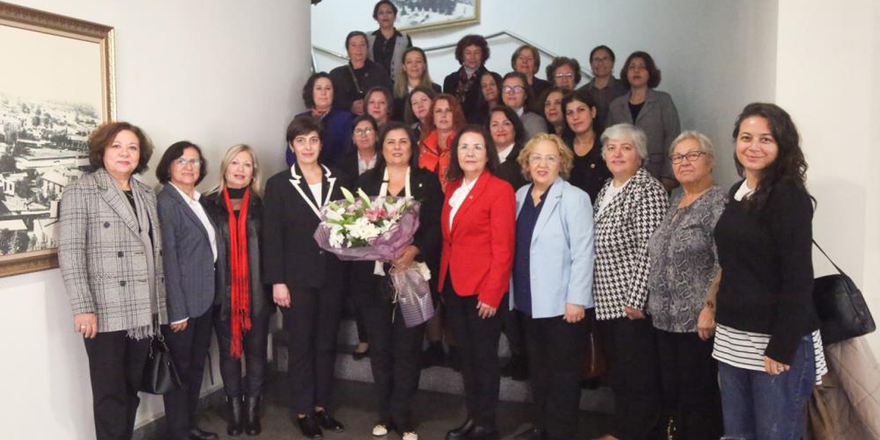 CHP’li kadınlar Başkan Çerçioğlu ile görüştü