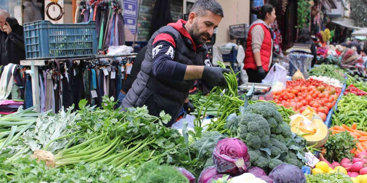 Pazarlarda kış sebzelerine rağbet arttı