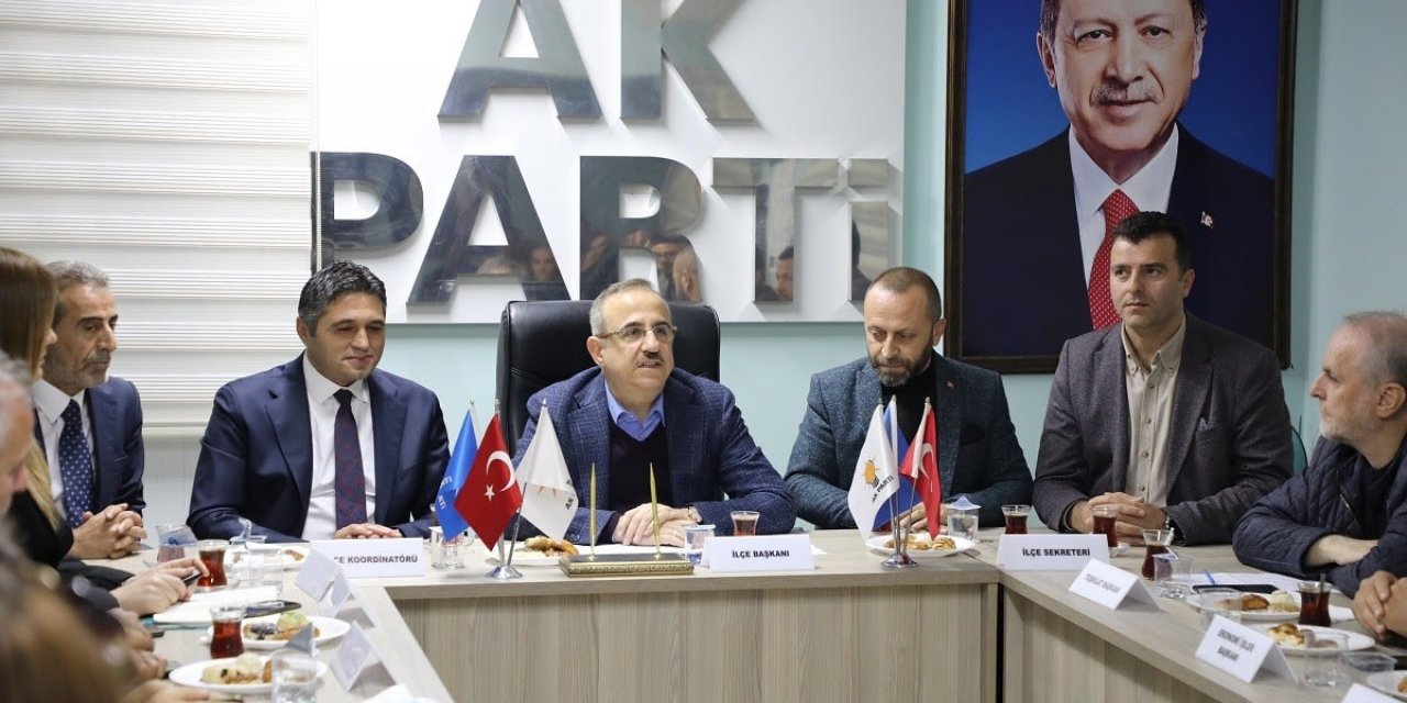 AK Parti İzmir İl Başkanı Sürekli: "Kuzeyde Foça ve Dikili’yi de alacağız"