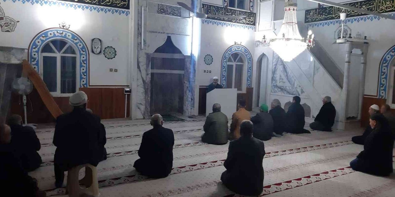 Germencik’te kahvehane sohbetleri devam ediyor