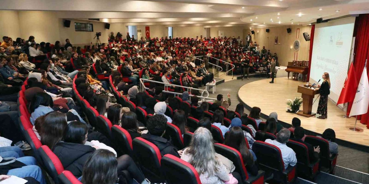 DEÜ’de engelleri aşan buluşma