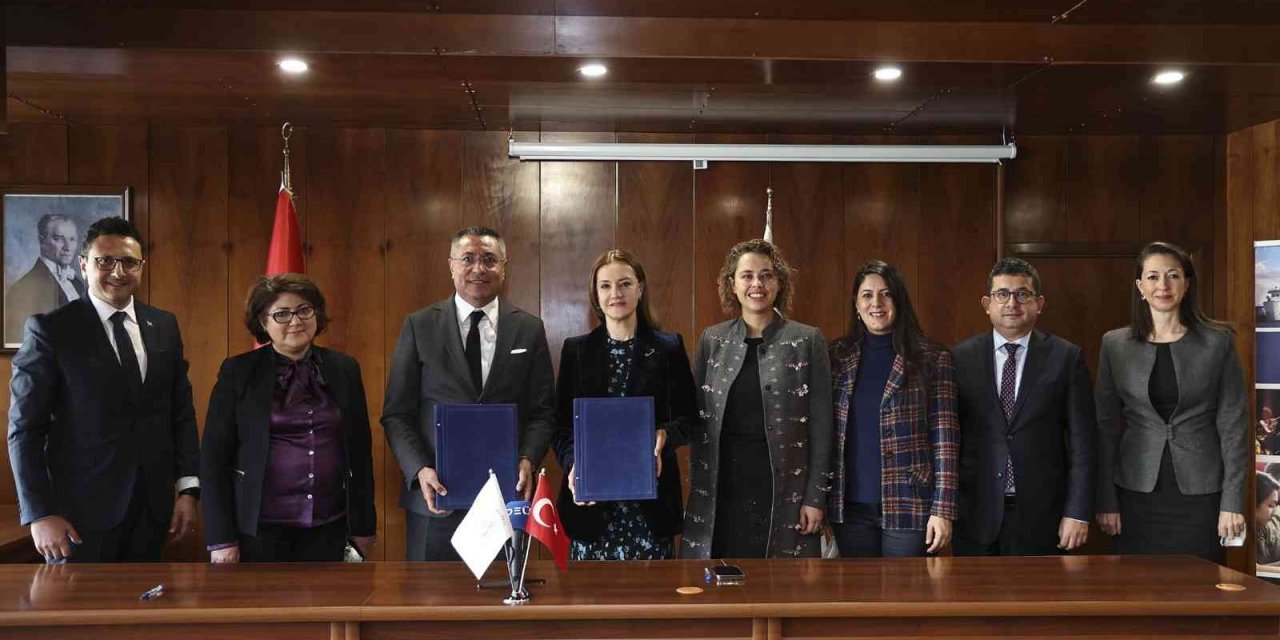 DEÜ’den kariyer gelişimine katkı sunacak protokol