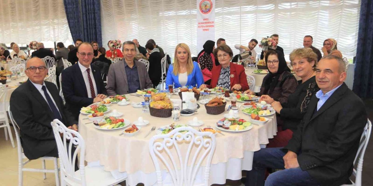 Balkan göçmenleri hasret giderdi