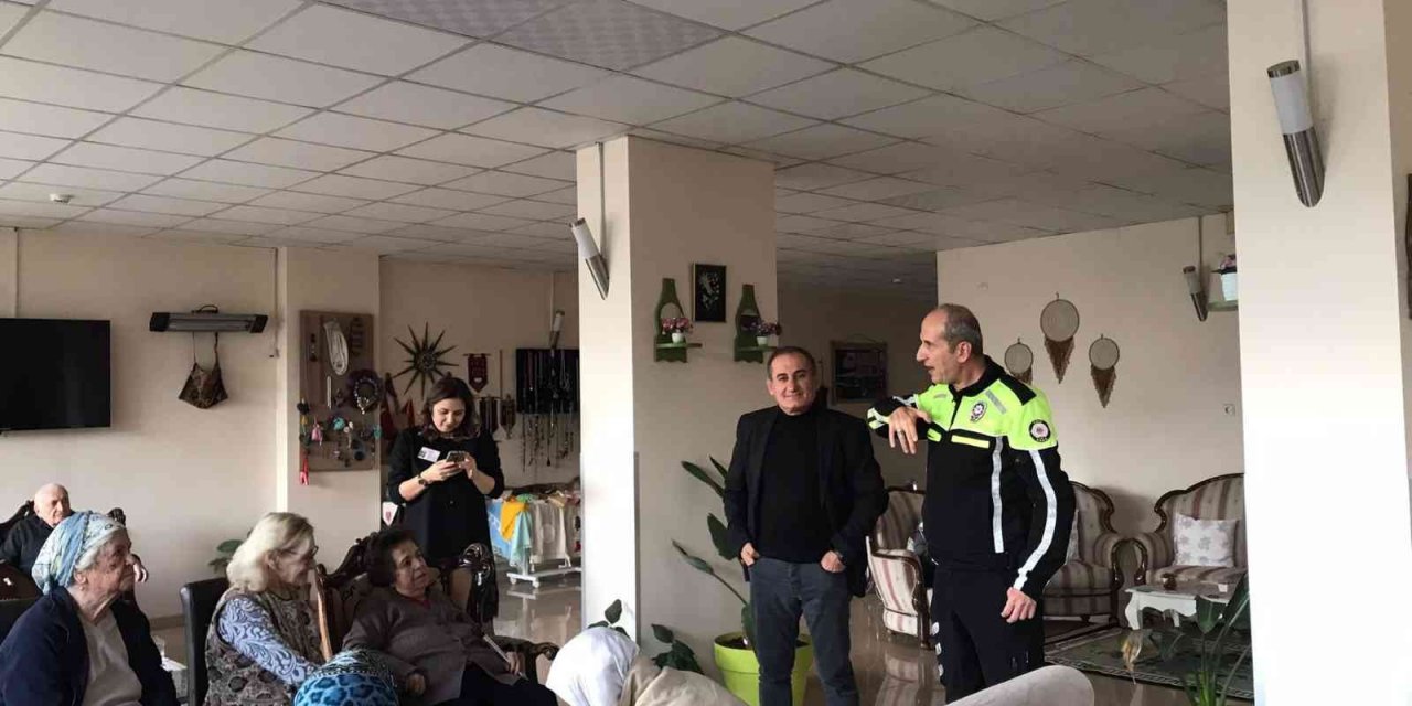 Huzurevi sakinlerine trafik eğitimi verildi