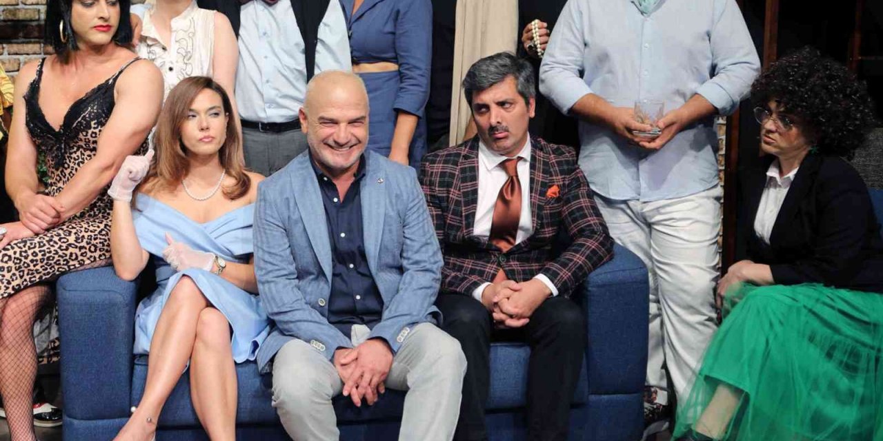 Yıldız Kenter sahnesi iki oyuna ev sahipliği yapacak